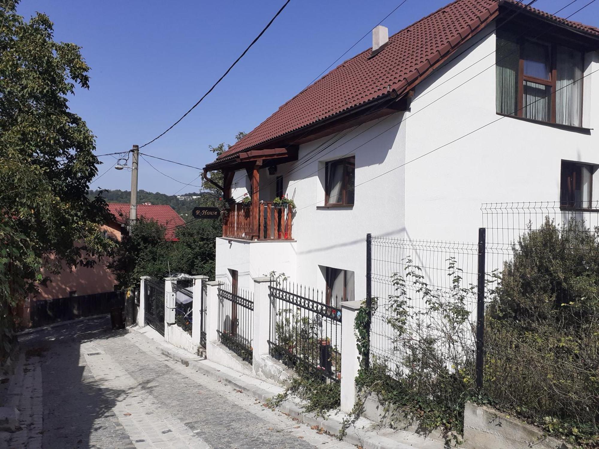 R-house * Braşov