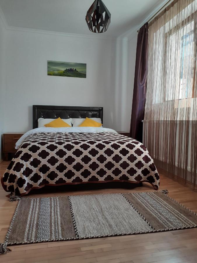 Apartment R-house *